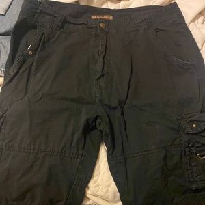 Marx and Dutch cargo shorts